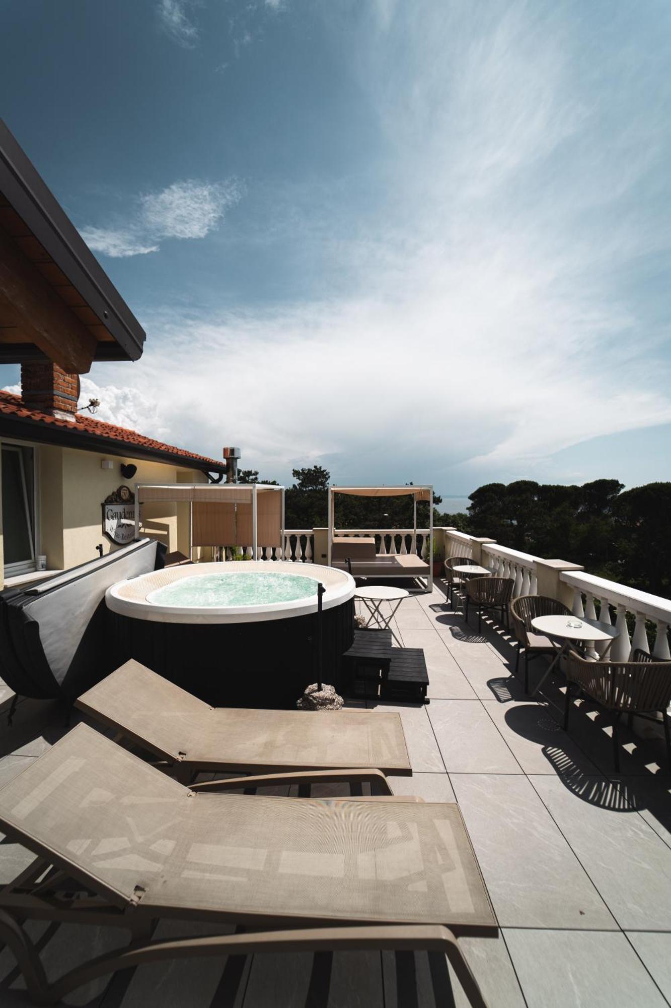 Locanda Gaudemus ซิสเตียนา ภายนอก รูปภาพ